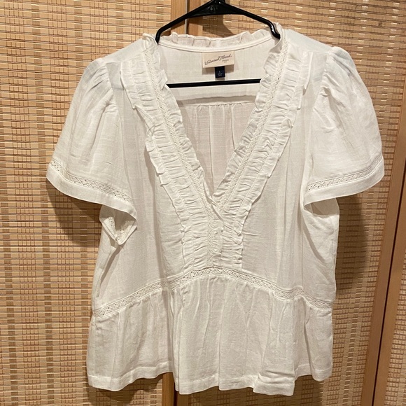 Universal Thread White Ruffled Blouse - Picture 2 of 3